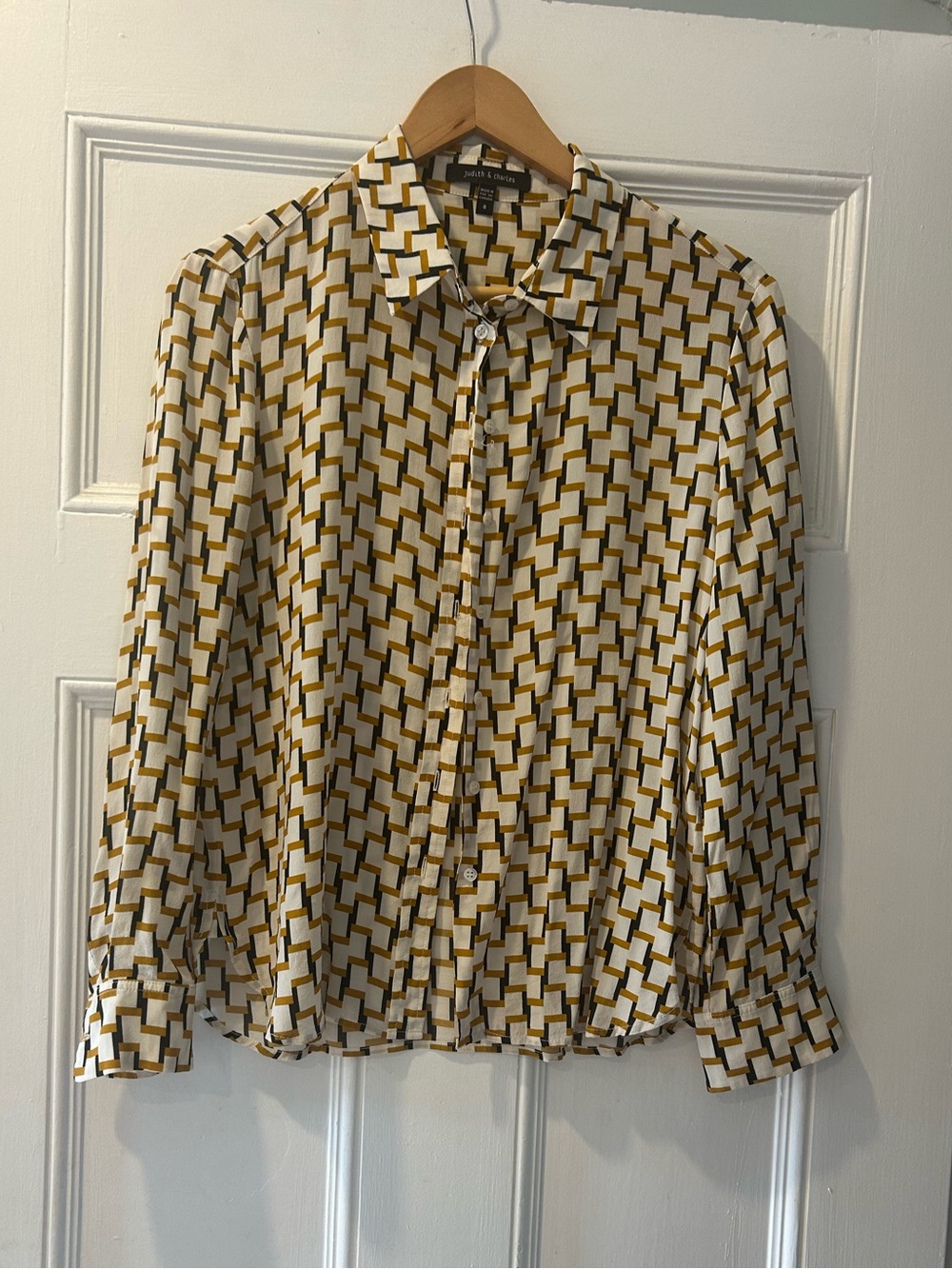 Judith and Charles 100% silk Geometric Print Button-Up Shirt size 8